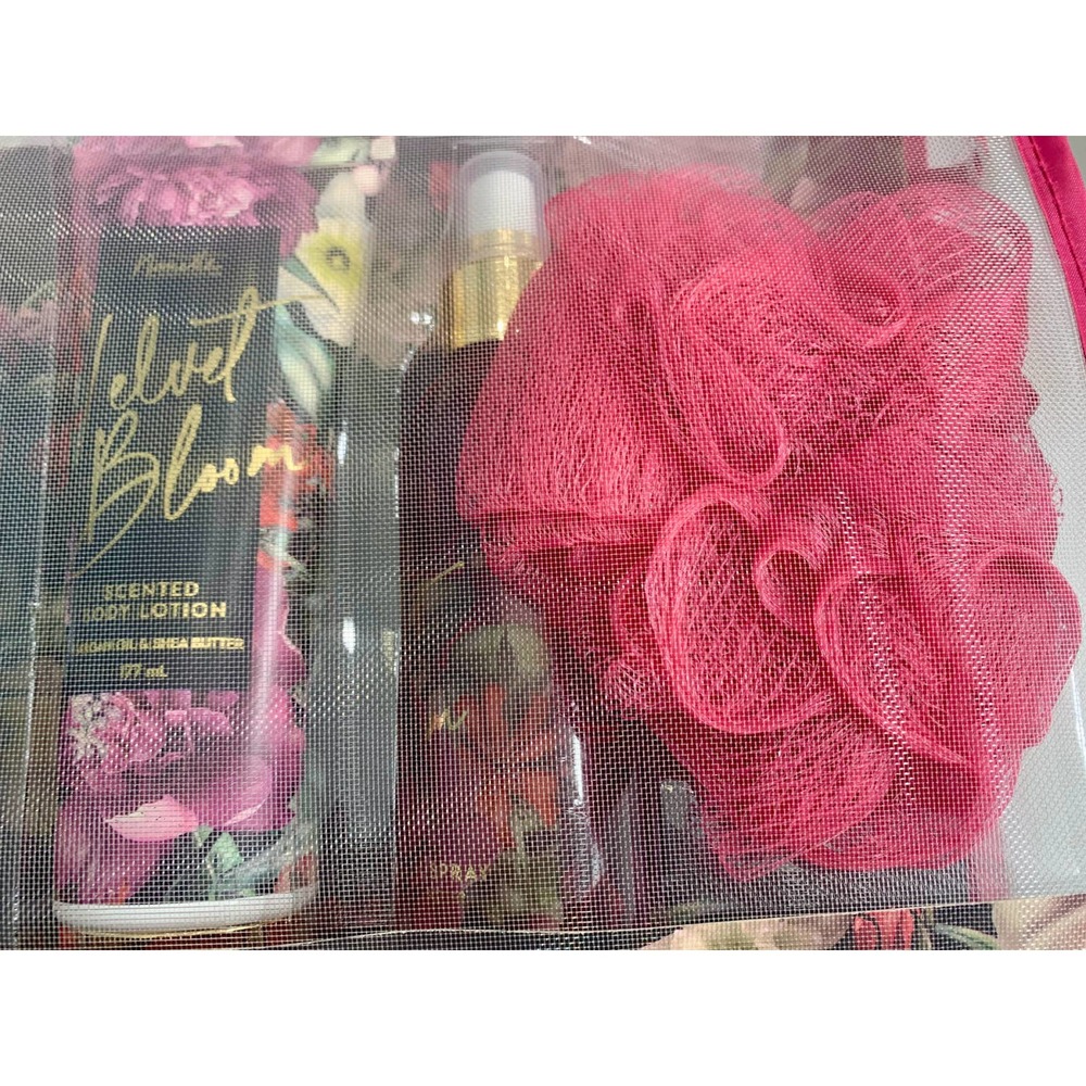 Nanette Lepore Velvet Bloom Bath collection: Body Spray, Lotion Body wash & Pouf - Picture 4 of 6